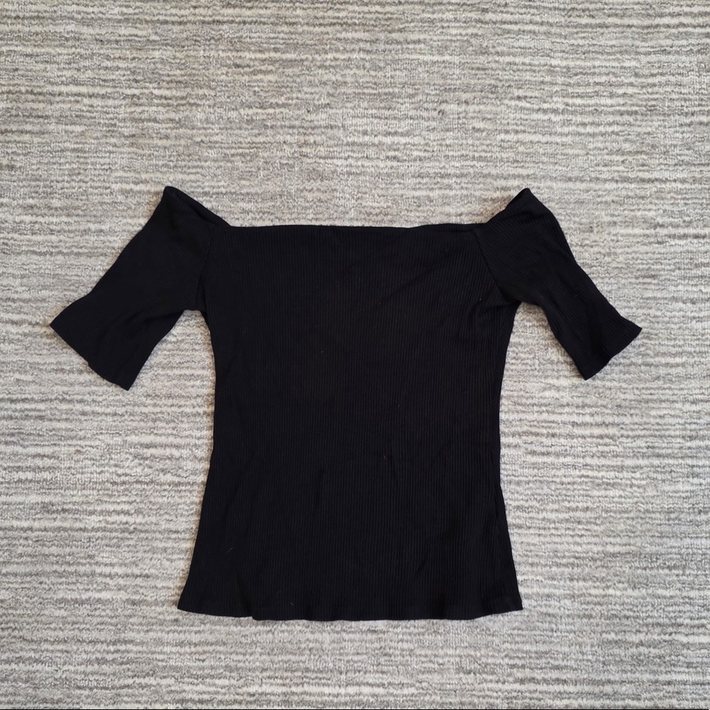 H&M off the shoulder black tee, women’s small